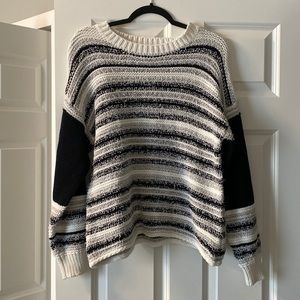 Elan Comfy Sweater. Size L. Black, White, and Gray Striped